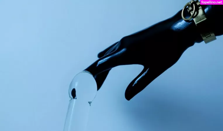 Sainte Nitouche OnlyFans Thumbnail #nGgvCAocJr