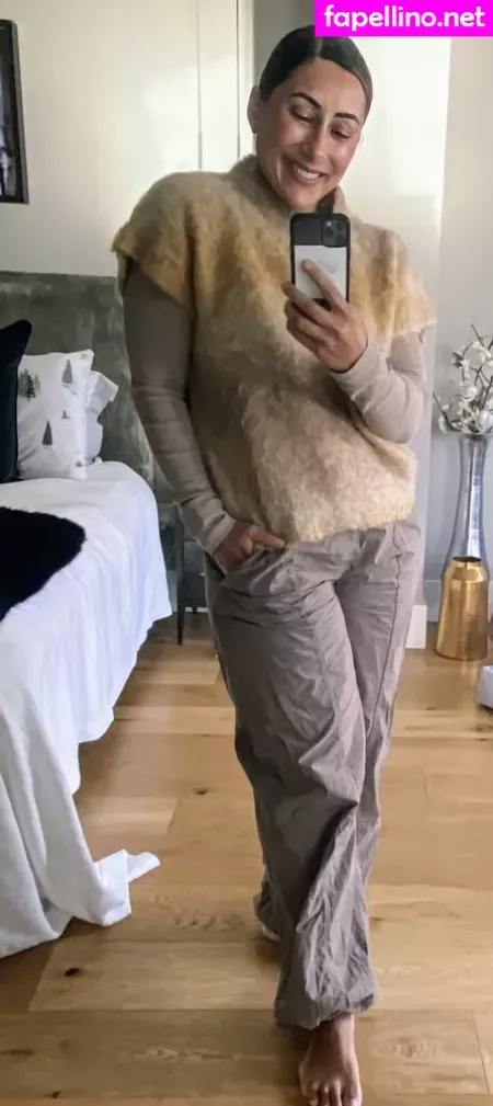 Saira Khan OnlyFans Thumbnail #FOz2qpxZUa