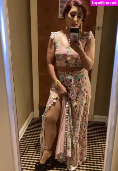 Saira Khan OnlyFans Thumbnail #KFy7ZiTorQ