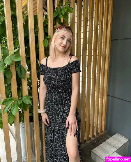 Sakura Moon OnlyFans Thumbnail #sdZ4EdGV4i