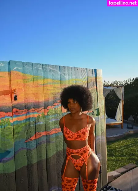 Saleema Mansur OnlyFans Thumbnail #OBFjewVhq9