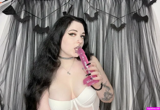 Salemnervosafree OnlyFans Thumbnail #4EKIRVSklg