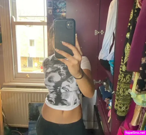 Salifah K OnlyFans Thumbnail #f313bP15c6