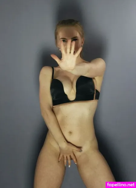 Salikhovmaksim OnlyFans Thumbnail #TC6Sod1c4c