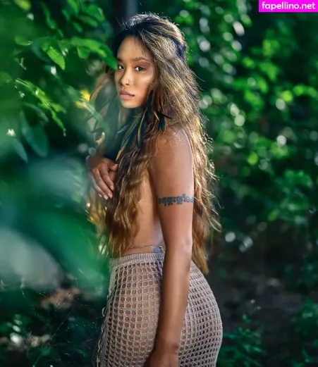 Salila Thuy OnlyFans Thumbnail #FWm7wBV3Sq