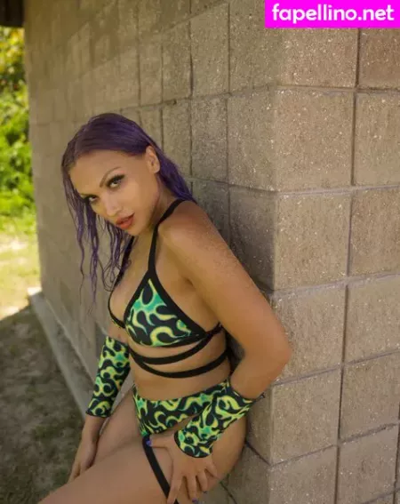 Salina De La Renta OnlyFans Thumbnail #vjqSS05FMe