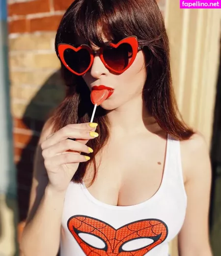 Sally Lomonaco OnlyFans Thumbnail #tgnNV8A8bt