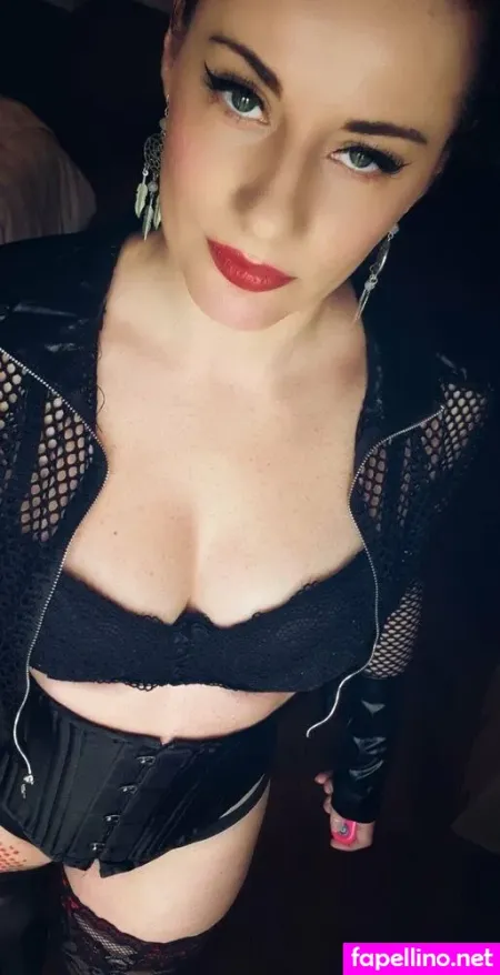 Sally Valentine OnlyFans Thumbnail #WoEwuWa9XV