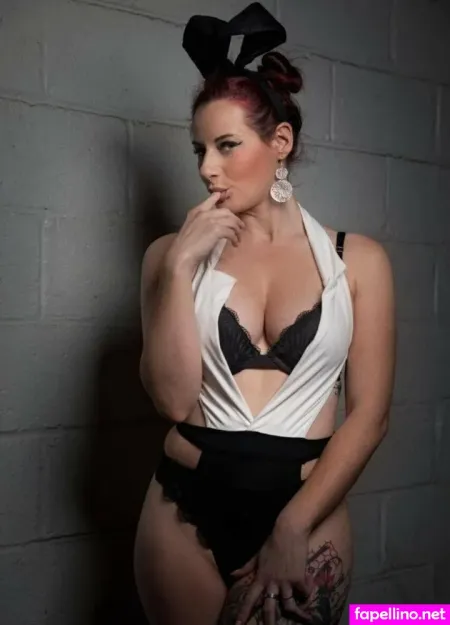 Sally Valentine OnlyFans Thumbnail #a3K1yjKO44