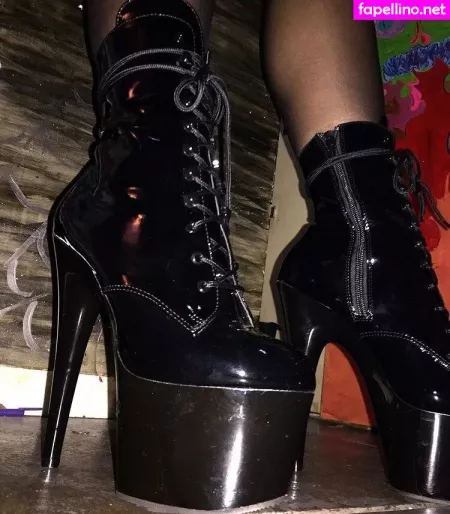 Sallysays OnlyFans Thumbnail #5xVDGeWJky