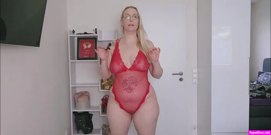 Sallysecrettryon Main Profile Photo