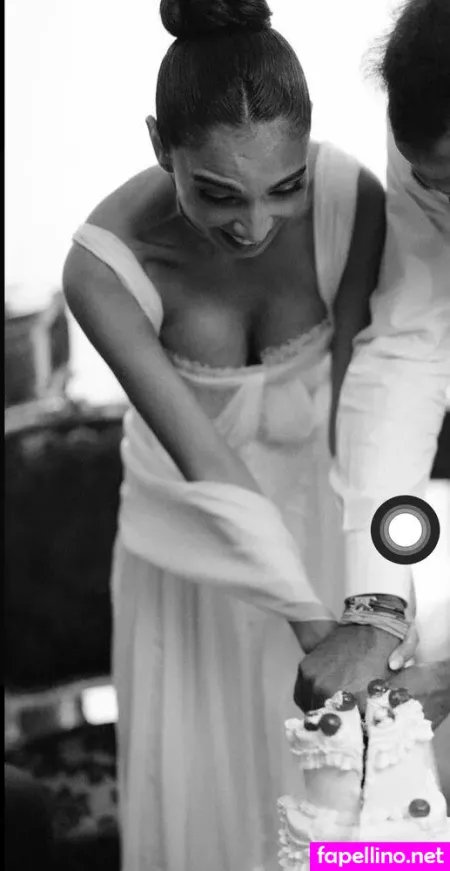 Salma Abu Deif OnlyFans Thumbnail #sLRLtnVRHf