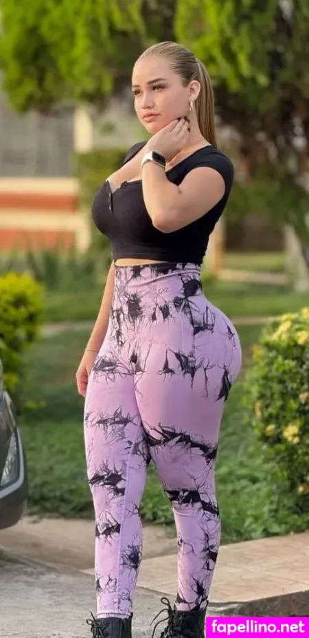 Salma Flores Main Profile Photo