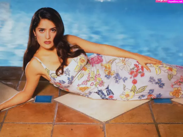 Salma Hayek OnlyFans Thumbnail #7VbAOLnEYA