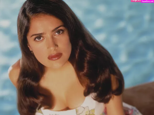 Salma Hayek OnlyFans Thumbnail #CJymA3gSXp
