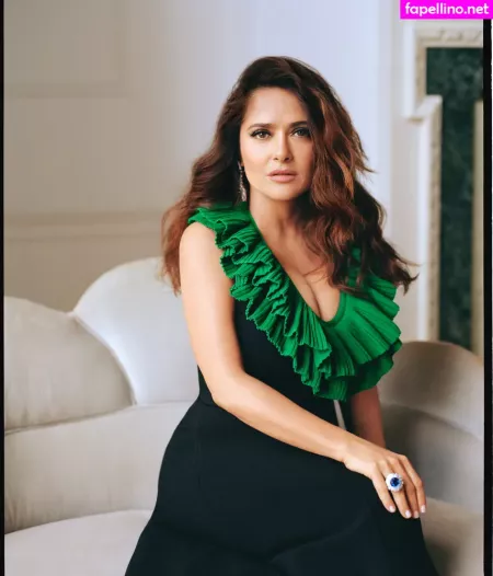 Salma Hayek OnlyFans Thumbnail #xkEPtvhAco