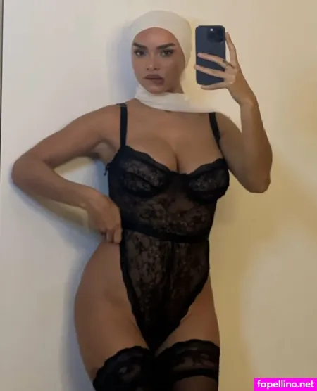 Salmaiman OnlyFans Thumbnail #D53OmF4yp2