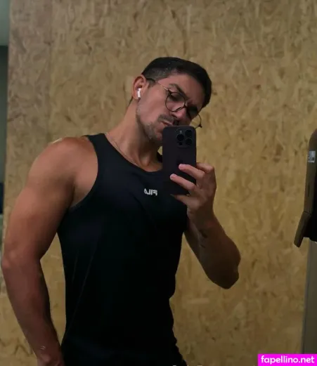 Salmaozin OnlyFans Thumbnail #9dUwQpamPw