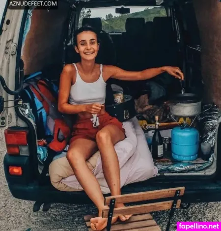 Salom Saqu OnlyFans Thumbnail #4JUL87wk1A