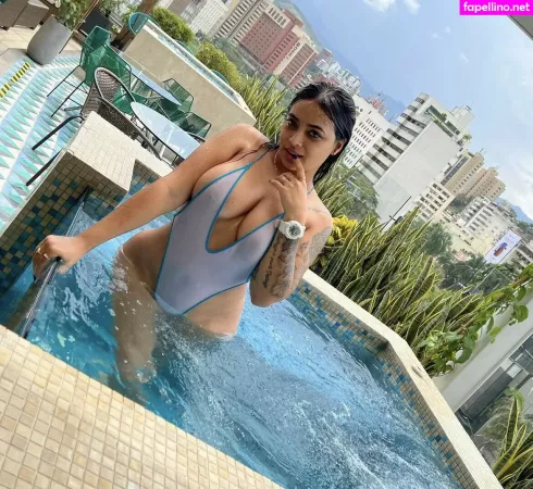 Salommecruz OnlyFans Thumbnail #OxBCL49j2e