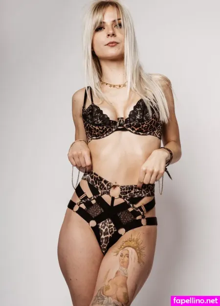 Salty Sophiex OnlyFans Thumbnail #jJMEWSxlkQ