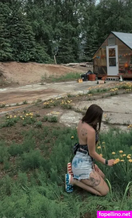 Saltysavanna03 OnlyFans Thumbnail #ZzwNBHA3f2