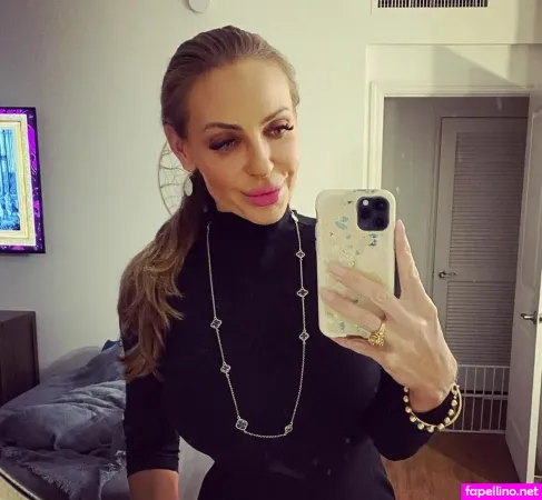 Salvina Laila Vitale OnlyFans Thumbnail #cZHFlXyHBn