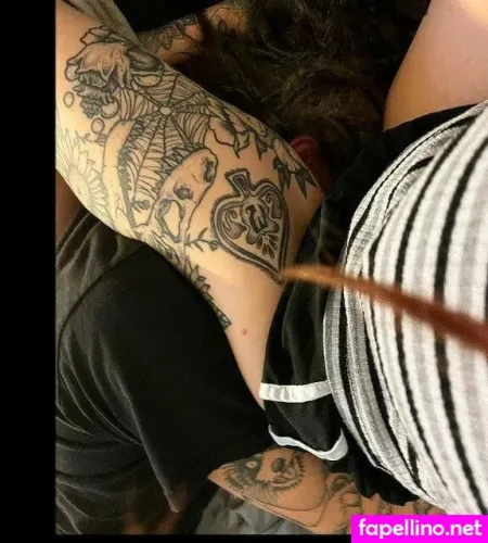 Sam Sativa And Alice D OnlyFans Thumbnail #U98LQRepEV