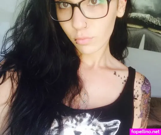 Samantha Brook OnlyFans Thumbnail #GHvrzLFs4Q