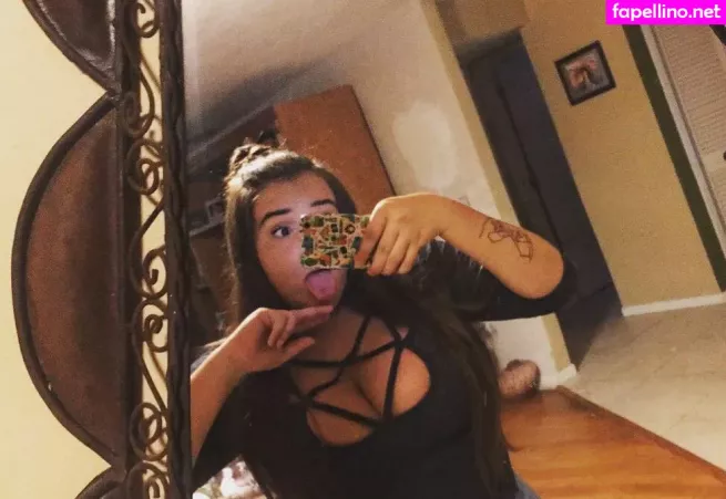 Samantha Coffeen OnlyFans Thumbnail #YkQPJDiJxR