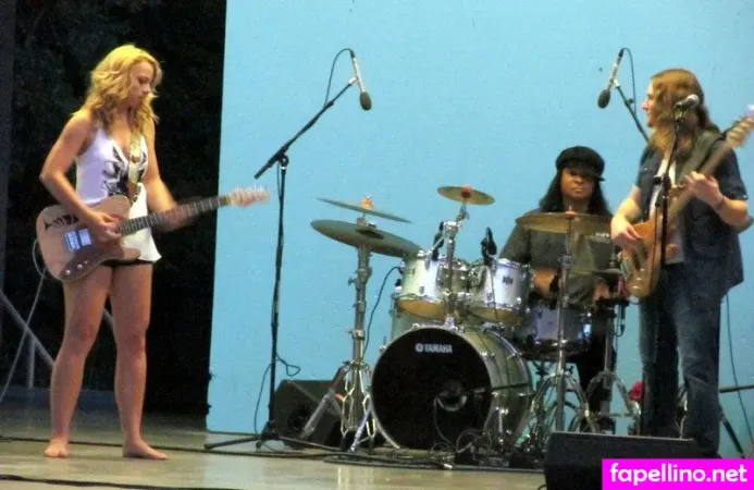 Samantha Fish Main Profile Photo