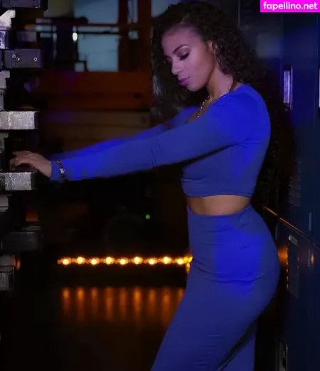 Samantha Irvin OnlyFans Thumbnail #NGK85jLBdA