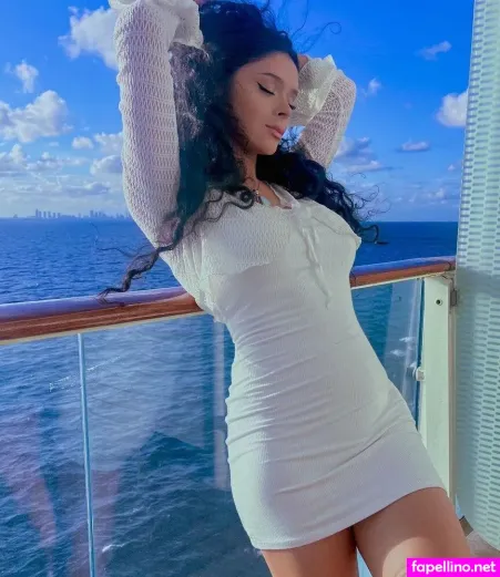 Samantha Lux OnlyFans Thumbnail #SSMPz3lF0Q