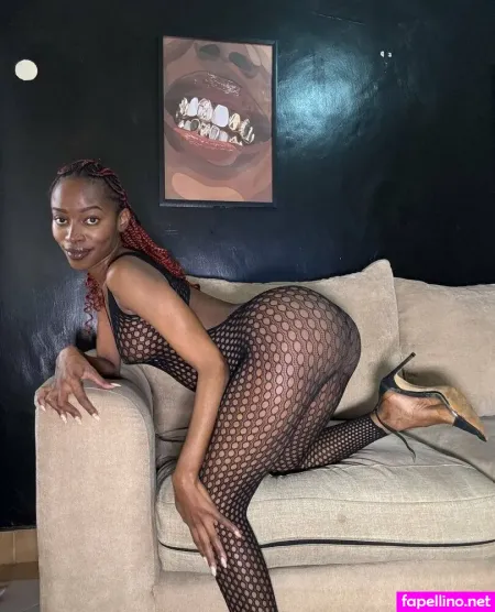 Samantha Mocca OnlyFans Thumbnail #K2ur9Y4ggm