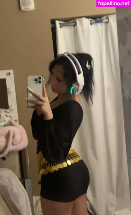 Samantha Yang Hmong OnlyFans Thumbnail #Xm4Xg6ELVd