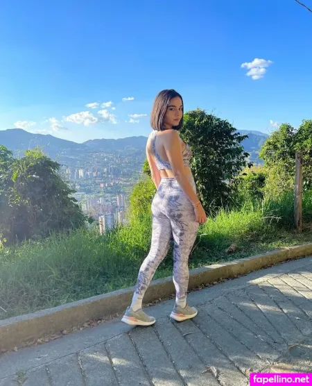 Samanthacruz OnlyFans Thumbnail #dMVajRT3Yi