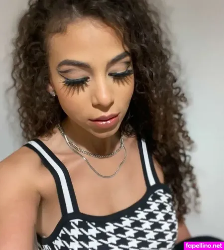 Samanthairvin OnlyFans Thumbnail #EuBHYtrPH3