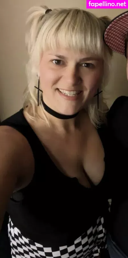 Samantics OnlyFans Thumbnail #0fErSWPKDG