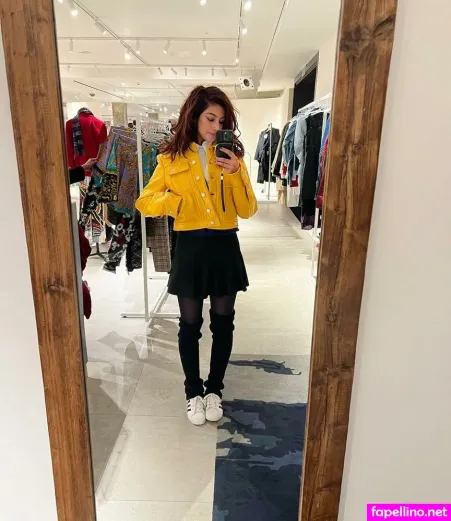 Samicamusic OnlyFans Thumbnail #XzzNKooZ5t