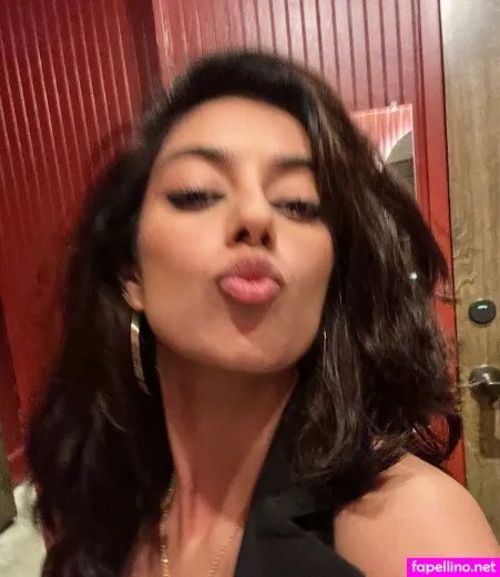 Samicamusic OnlyFans Thumbnail #ZxkN1lRfXr