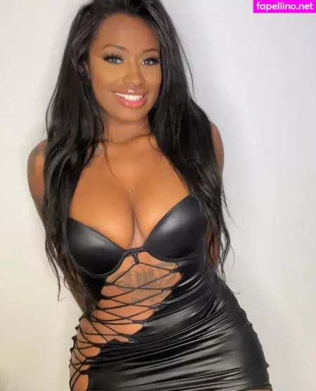 Samira Bombom OnlyFans Thumbnail #2X0orfbJF1