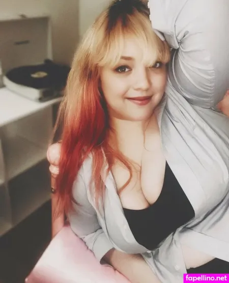 Sammberries OnlyFans Thumbnail #oaFl2jEaSj