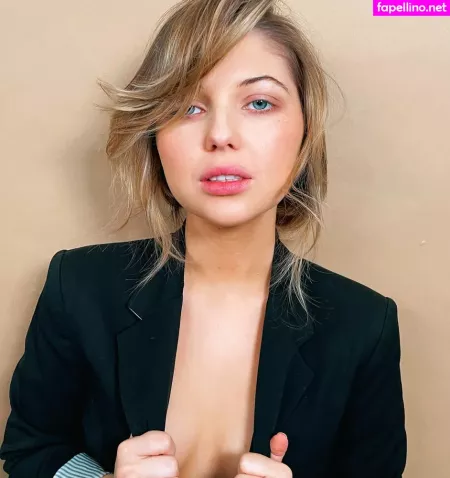 Sammi Hanratty OnlyFans Thumbnail #2HvQQX8111