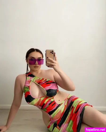 Sammie Warren OnlyFans Thumbnail #8Q4k7pWswy