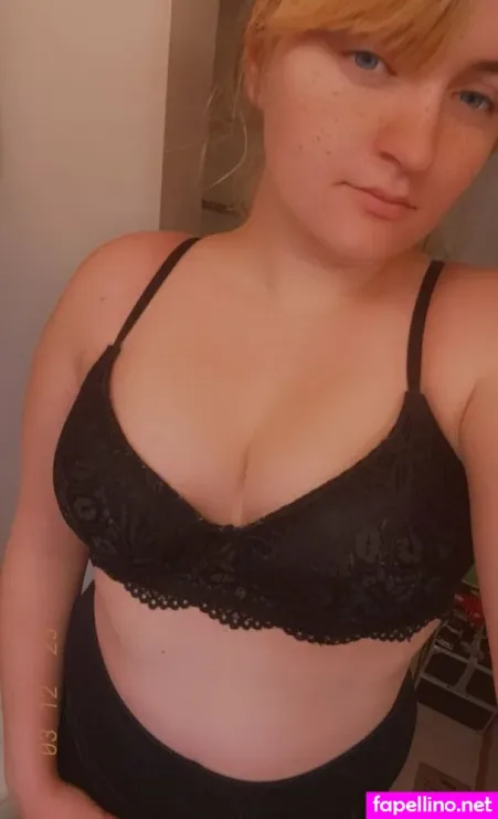 Sammiemarie916 OnlyFans Thumbnail #QE7vd6RDgb
