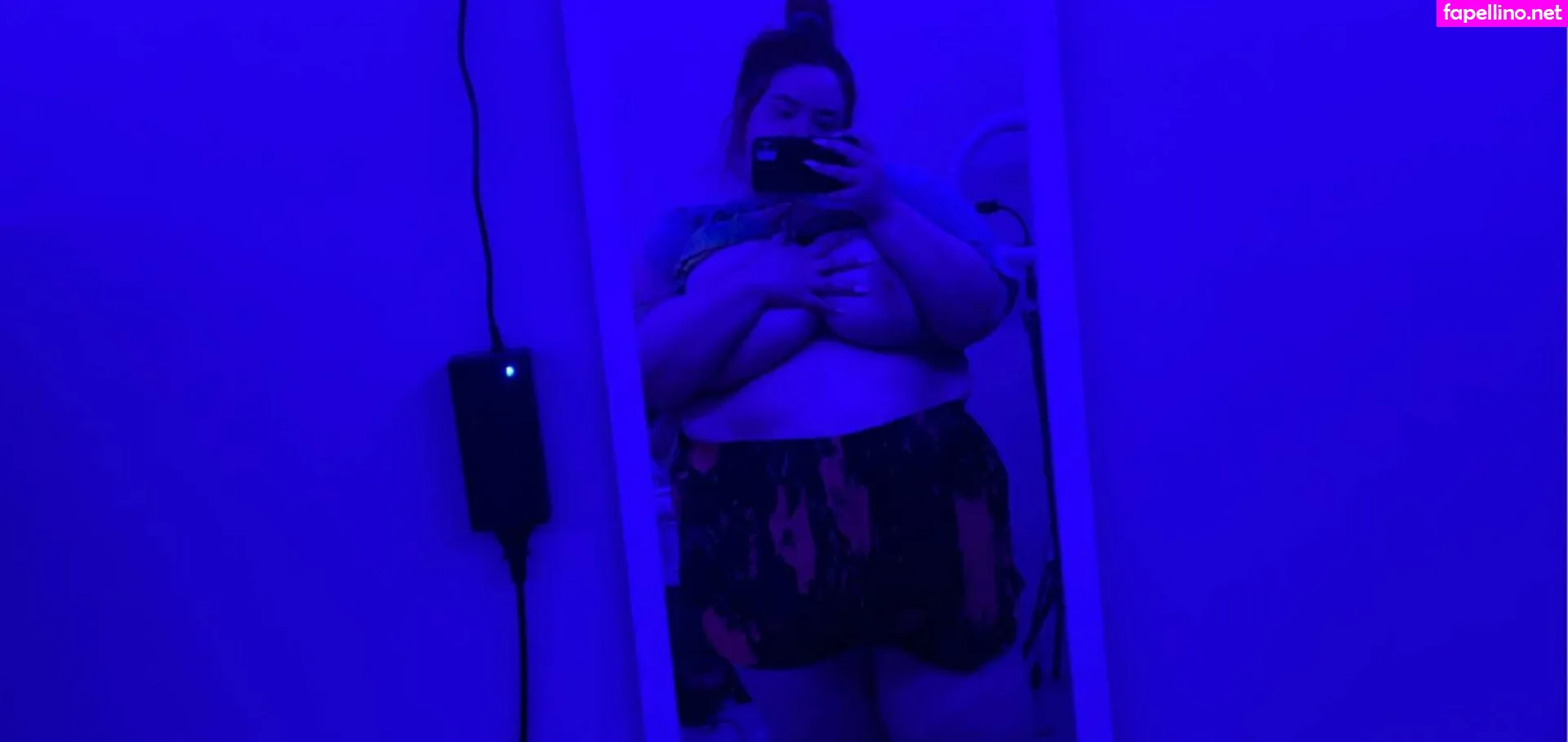 sammiliz, sammilizz Nude Leaked OnlyFans Photo #0DMuGVfLLs