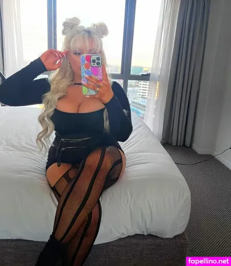 Sammy Hatchard OnlyFans Thumbnail #7y9OOPZavV