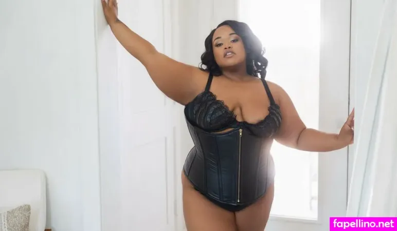 Samora Jade OnlyFans Thumbnail #QrLStrhpuF