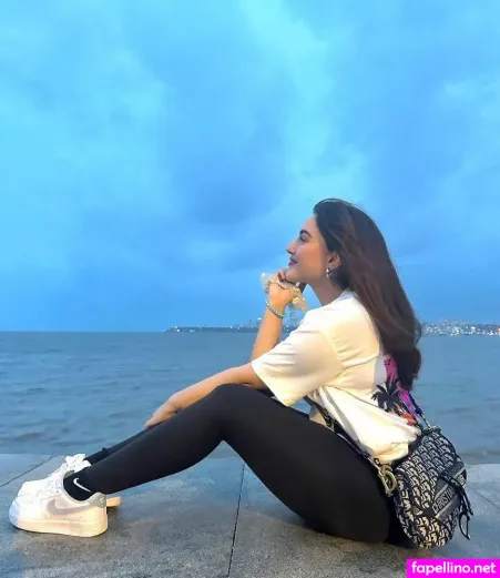 Samreen Kaur Main Profile Photo