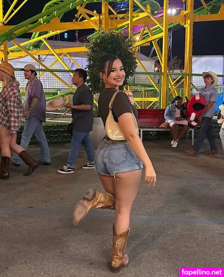 Samrenee OnlyFans Thumbnail #i7IgKlWZ9i